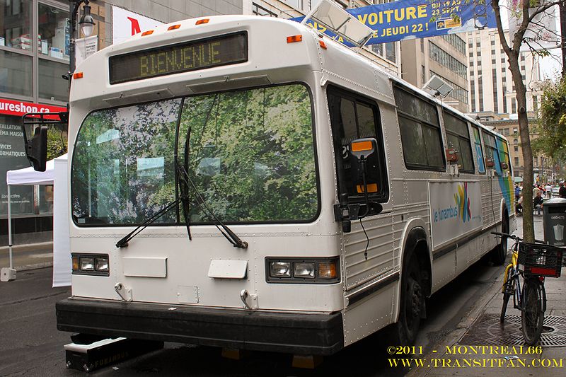 File:STM 13-068 funabus.jpg